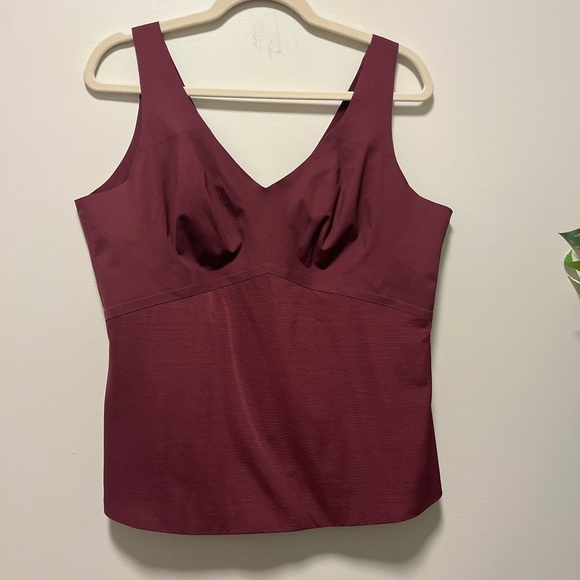 Honeylove Liftwear Tank - Picture 4 of 8